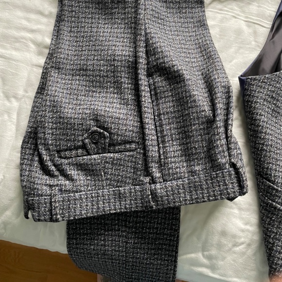 3 Piece Suit 100 percent wool - Picture 11 of 11